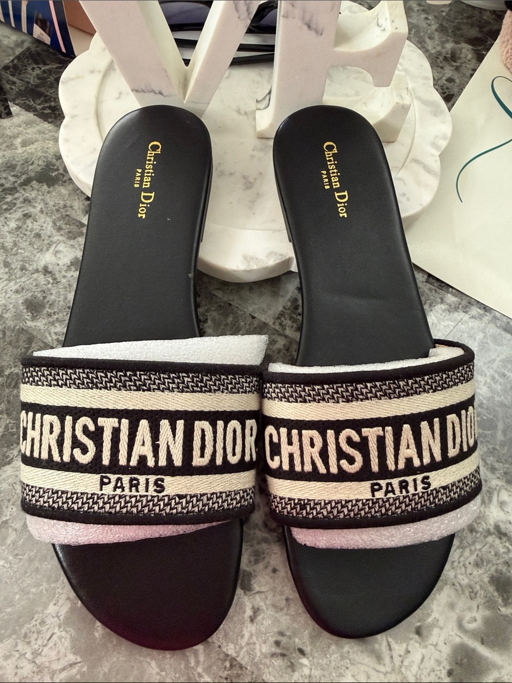 Fashion Black and Cream Logo Slide Sandals